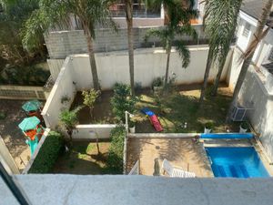 Image 12 - 918181