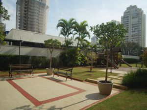 Image 25 - 918185