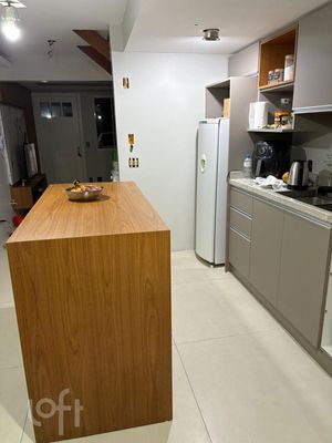 Image 4 - 918208