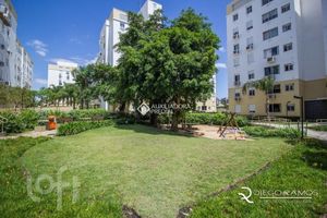 Image 17 - 918215