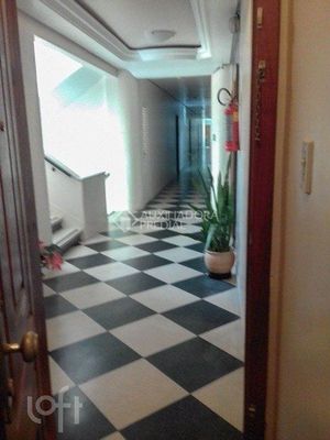 Image 5 - 918221