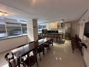 Image 9 - 918226