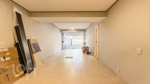 Image 11 - 918227