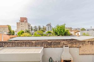 Image 9 - 918275