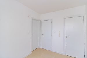 Image 19 - 918275