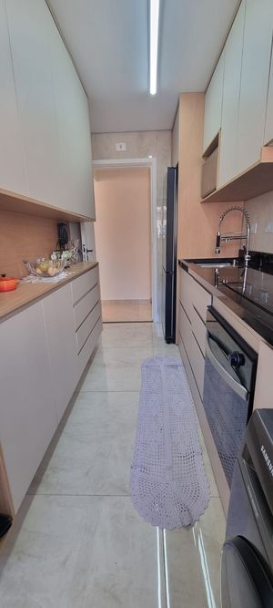 Image 4 - 918277