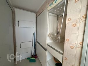 Image 17 - 918301