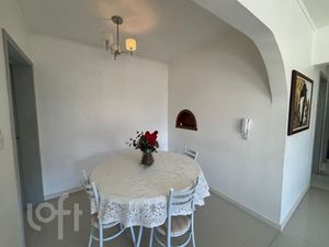 Image 19 - 918301