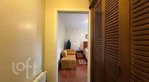 Image 39 - 918302