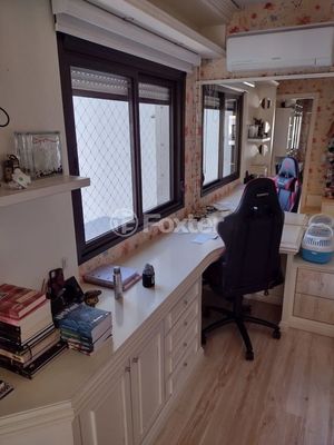 Image 3 - 918313
