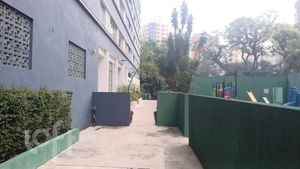 Image 28 - 918318