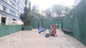Image 27 - 918318