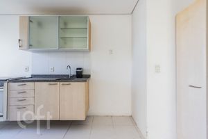 Image 16 - 918320