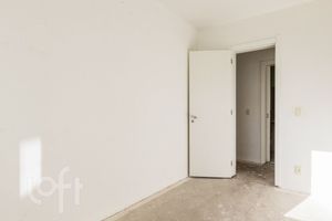 Image 8 - 918320