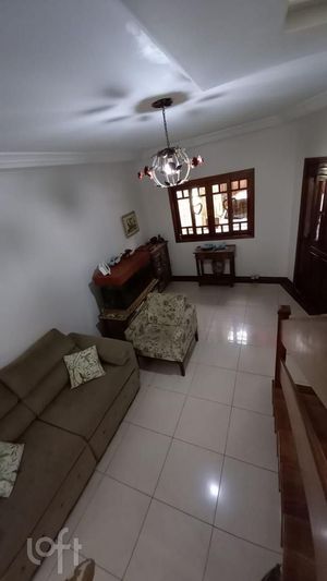Image 1 - 918321