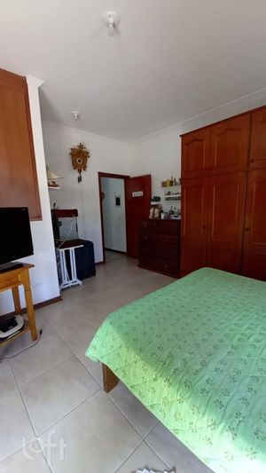 Image 22 - 918321