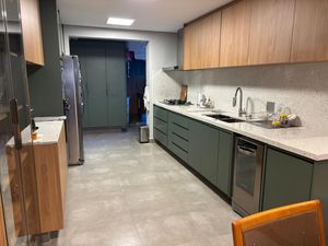 Image 9 - 918328