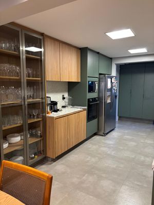 Image 5 - 918328