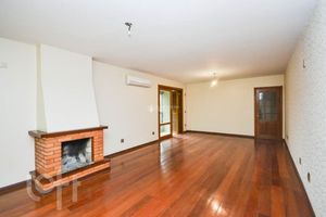 Image 1 - 918333