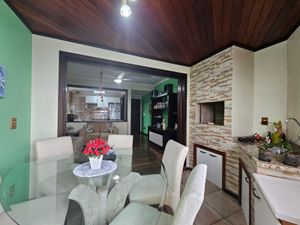Image 1 - 918335