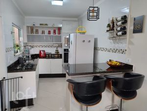 Image 1 - 918340