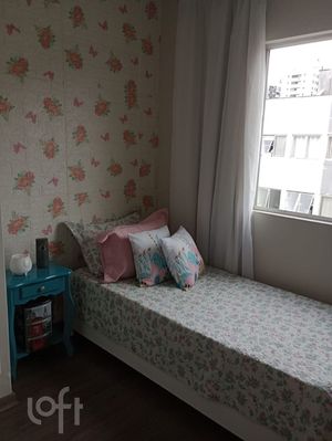 Image 19 - 918356