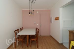 Image 4 - 918369