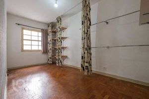 Image 7 - 918375
