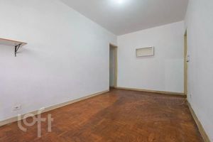 Image 1 - 918375