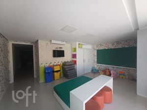 Image 27 - 918379