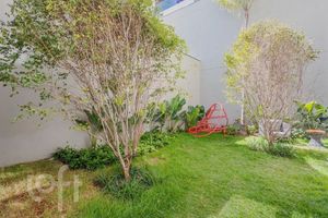 Image 27 - 918380