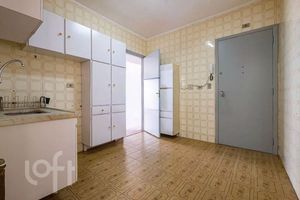 Image 4 - 918397