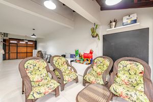 Image 9 - 918400