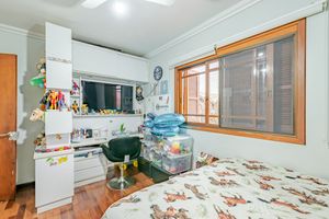Image 23 - 918400