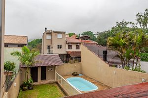 Image 18 - 918400
