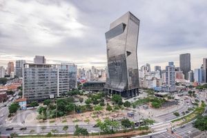 Image 8 - 918405