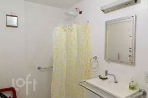 Image 11 - 918410