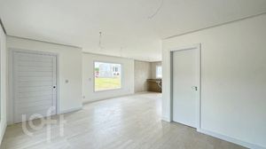 Image 3 - 918424