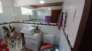Image 4 - 918431