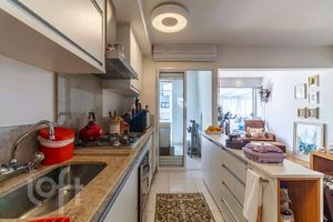 Image 17 - 918434
