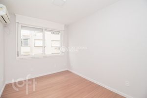 Image 9 - 918449