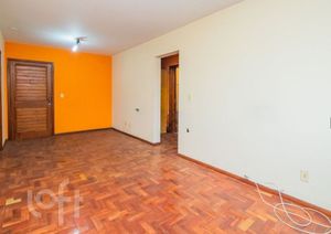 Image 17 - 918457