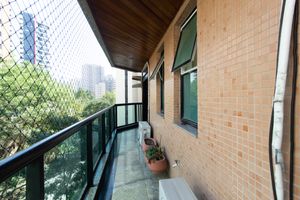 Image 24 - 918469
