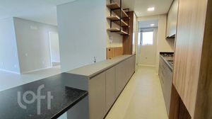 Image 6 - 918476