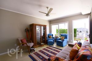 Image 4 - 918491