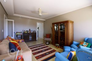 Image 1 - 918491
