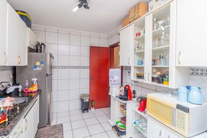 Image 22 - 918493