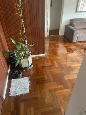 Image 1 - 918495