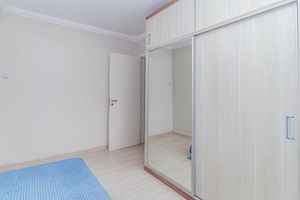 Image 12 - 918501