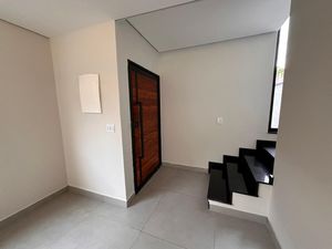 Image 3 - 918506
